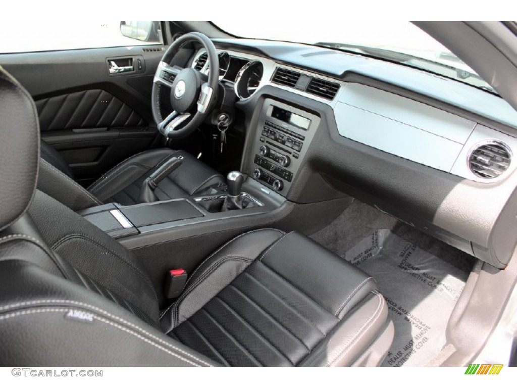 2011 Ford Mustang V6 Mustang Club of America Edition Coupe Charcoal Black Dashboard Photo #61441910
