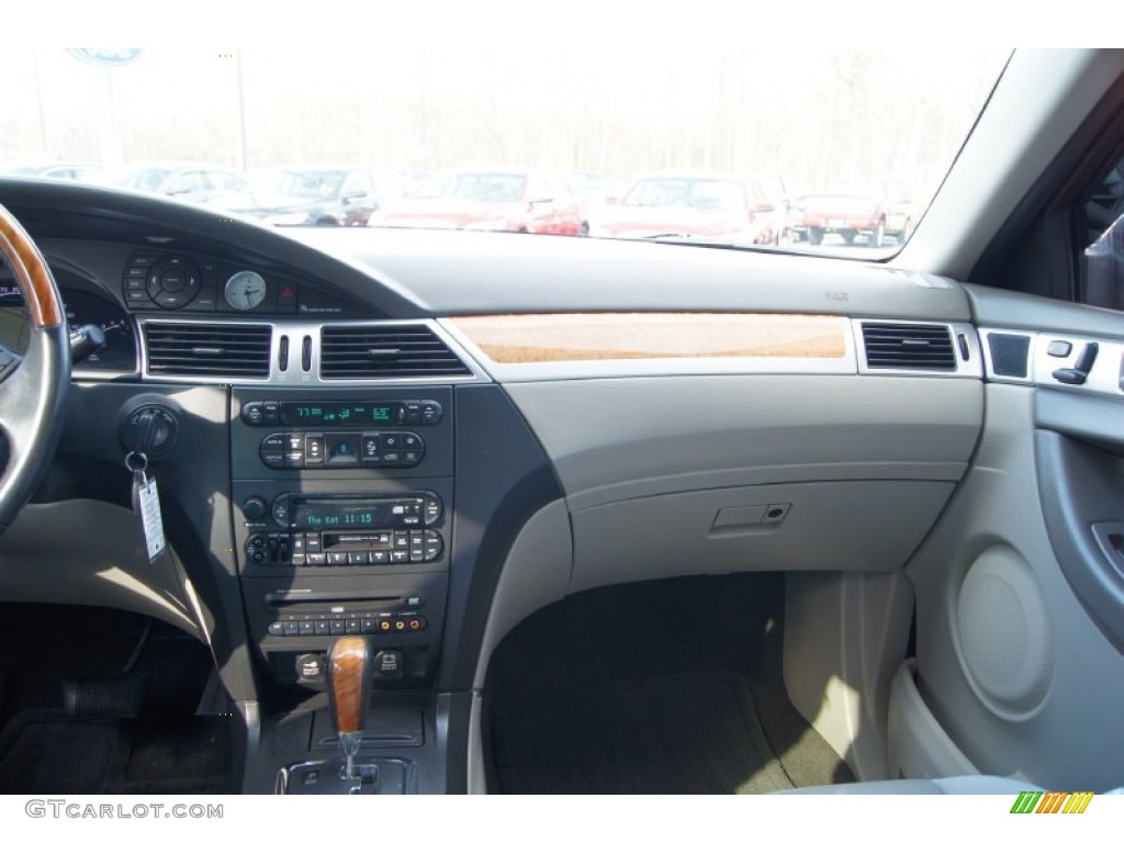 2006 Pacifica Limited AWD - Brilliant Black / Light Taupe photo #40