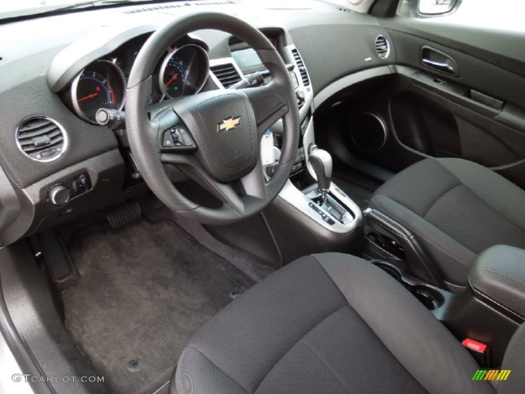Jet Black Interior 2011 Chevrolet Cruze LT Photo #61445862