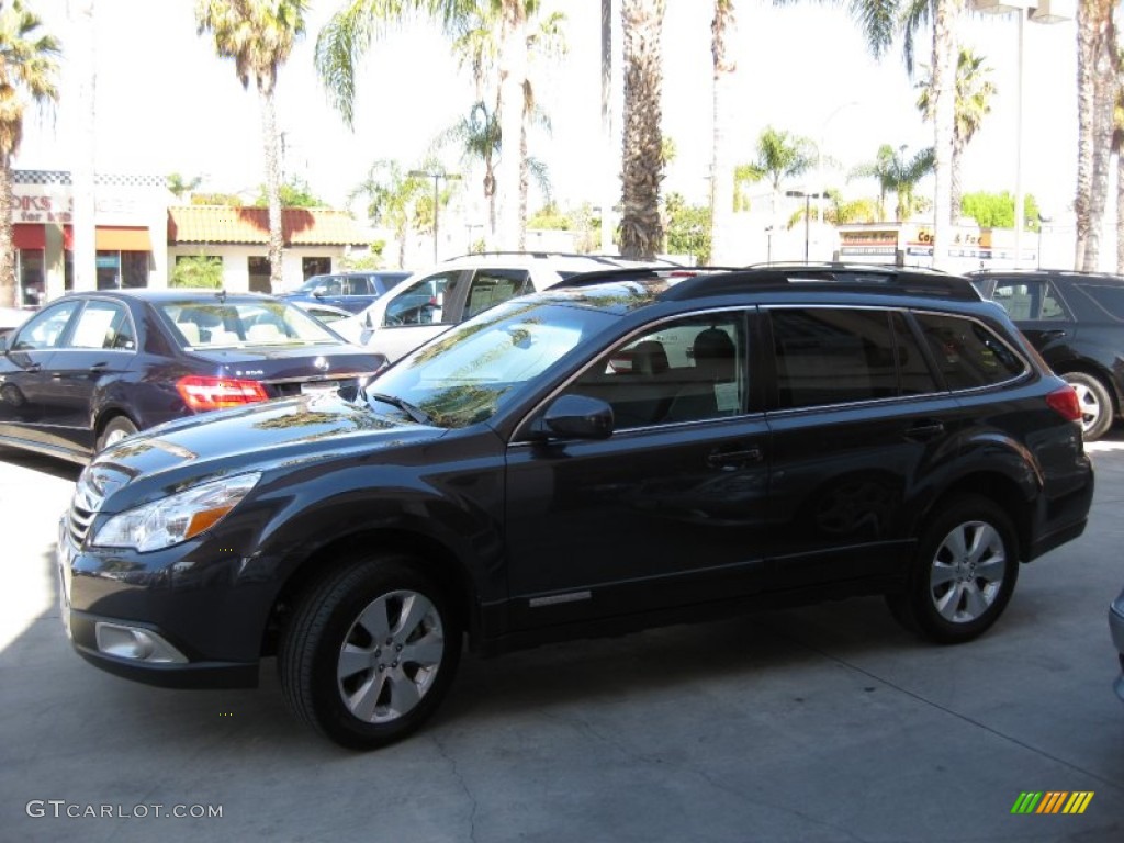 2011 Outback 3.6R Limited Wagon - Graphite Gray Metallic / Off Black photo #6