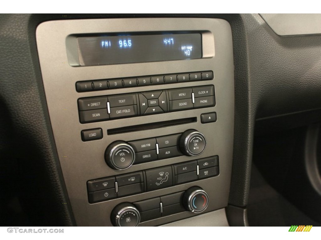 2010 Ford Mustang V6 Convertible Controls Photo #61451118