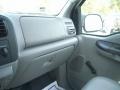 2006 Oxford White Ford F250 Super Duty XL Regular Cab Chassis Utility  photo #16