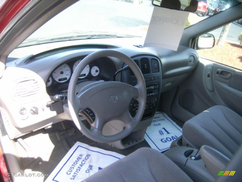 2001 Grand Caravan EX - Inferno Red Pearlcoat / Taupe photo #20