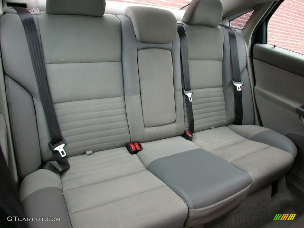 2005 Volvo S40 2.4i Rear Seat Photo #61458490