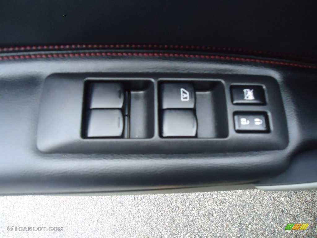 2011 Rogue SV AWD - Black Amethyst / Black photo #15