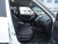 2010 Clear White Kia Soul +  photo #19