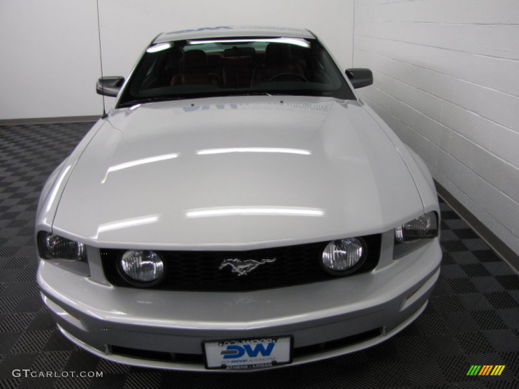 2006 Mustang GT Premium Coupe - Satin Silver Metallic / Red/Dark Charcoal photo #7