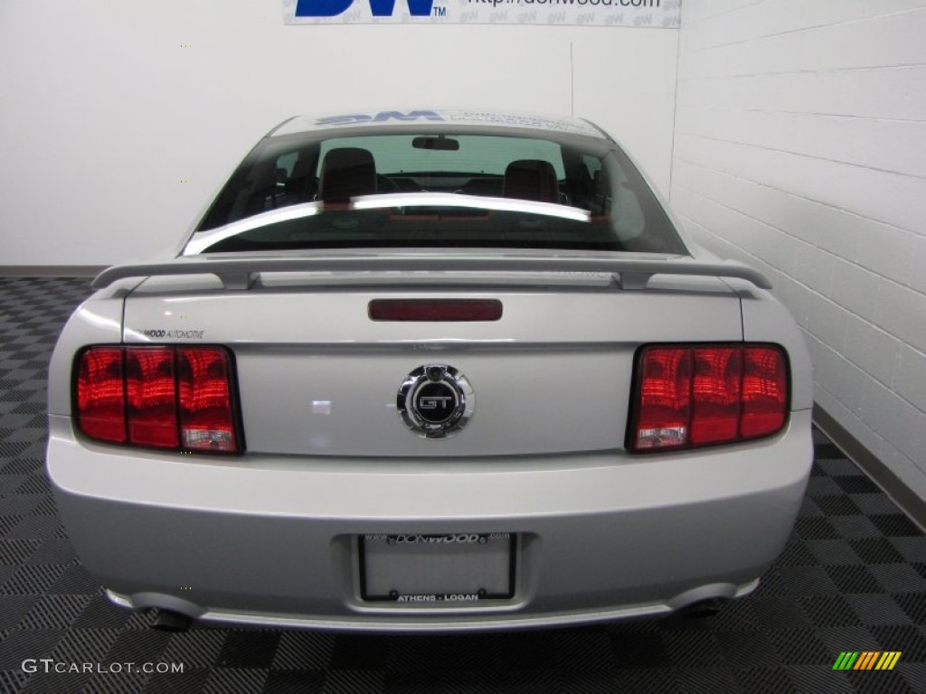 2006 Mustang GT Premium Coupe - Satin Silver Metallic / Red/Dark Charcoal photo #8