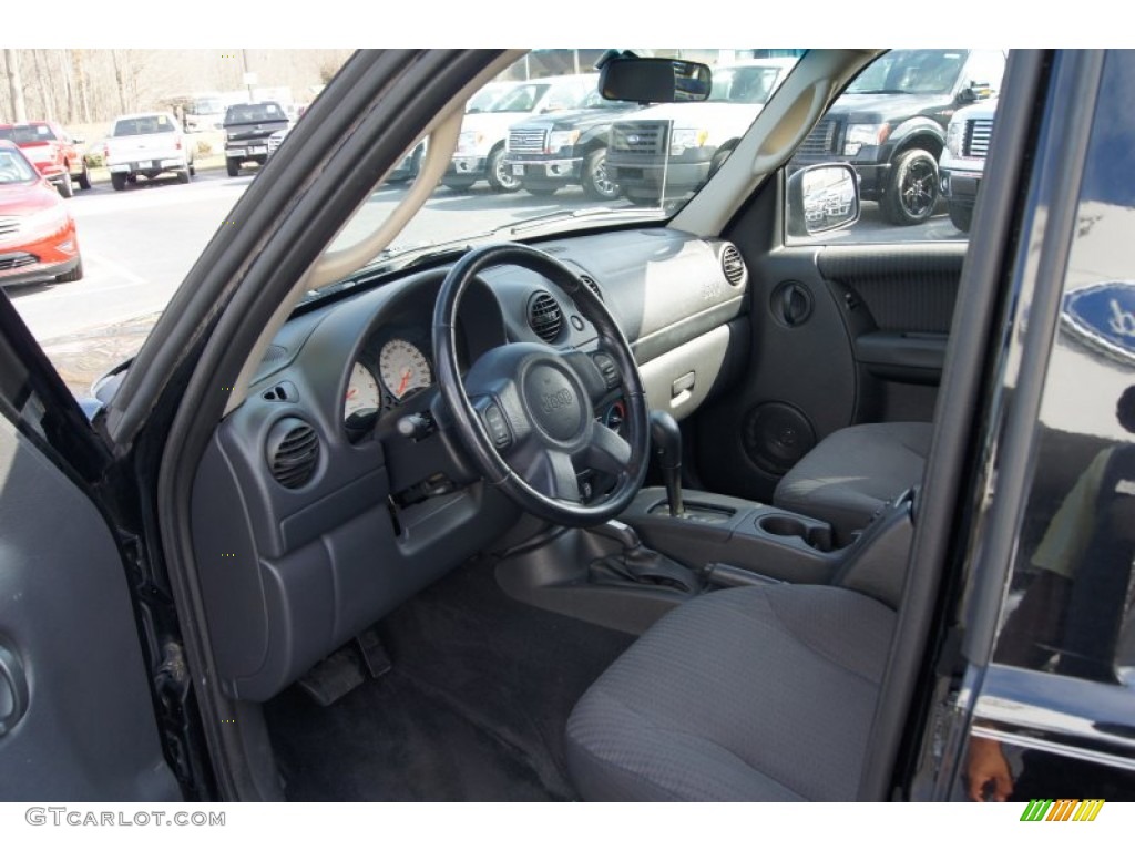 2002 Liberty Sport 4x4 - Black / Dark Slate Gray photo #22