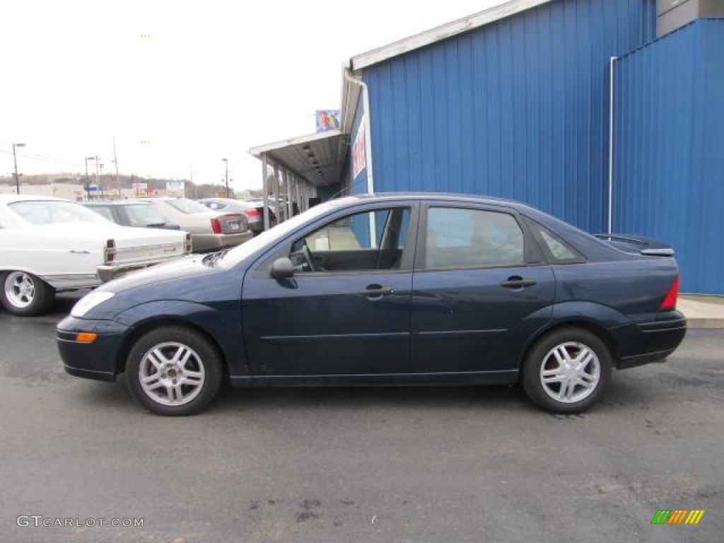 2001 Focus SE Sedan - Twilight Blue Metallic / Medium Graphite Grey photo #2