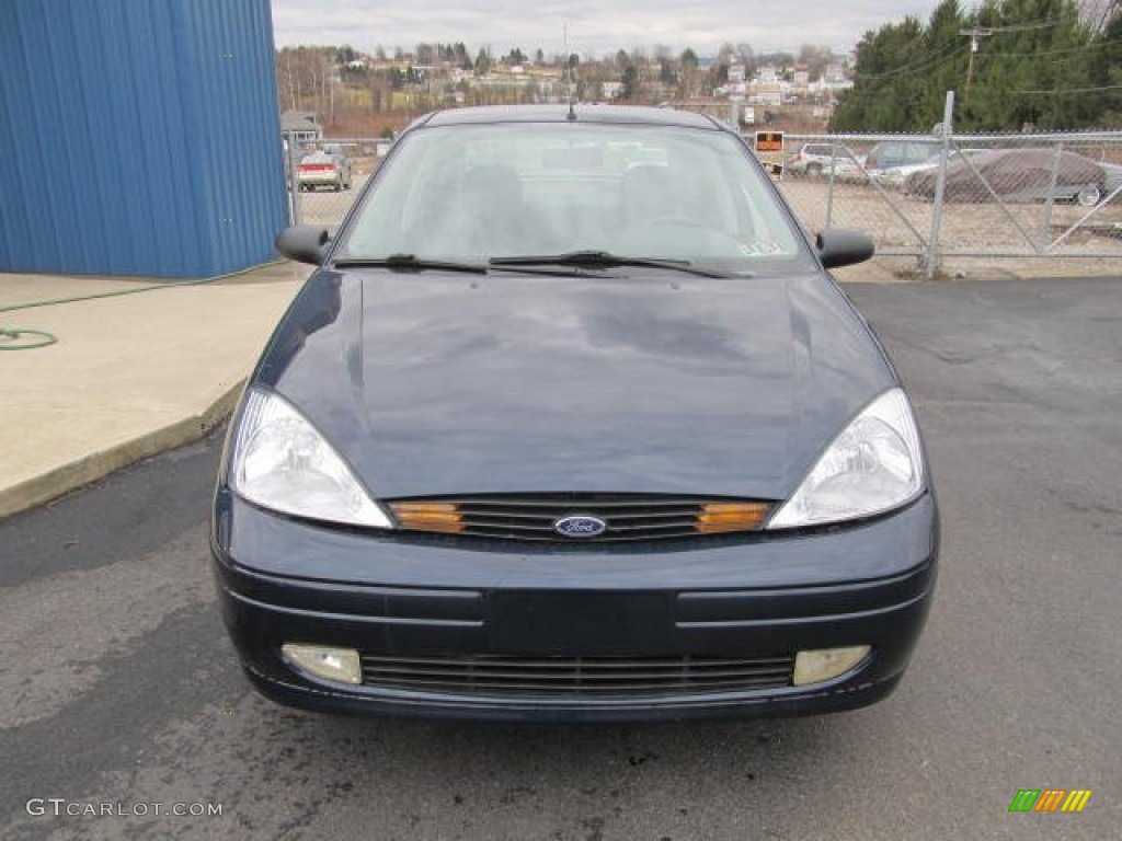 2001 Focus SE Sedan - Twilight Blue Metallic / Medium Graphite Grey photo #6