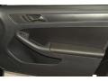 Black - Jetta SE Sedan Photo No. 18