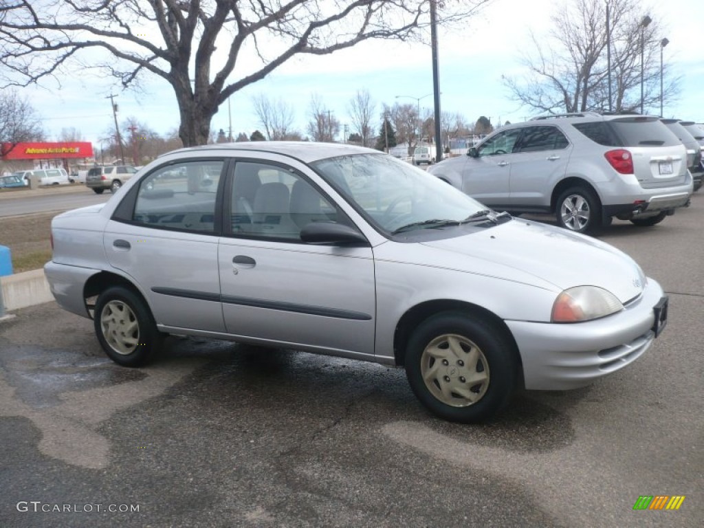 2001 Metro LSi - Silver Metallic / Gray photo #2