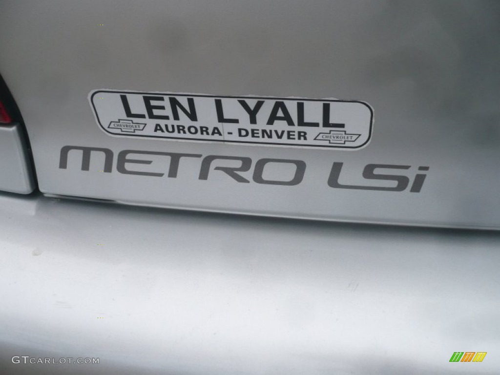 2001 Metro LSi - Silver Metallic / Gray photo #10