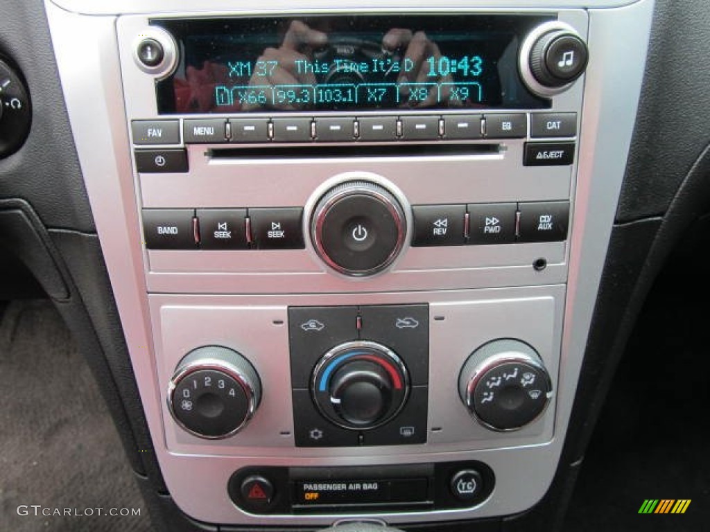 2011 Chevrolet Malibu LT Controls Photo #61466988