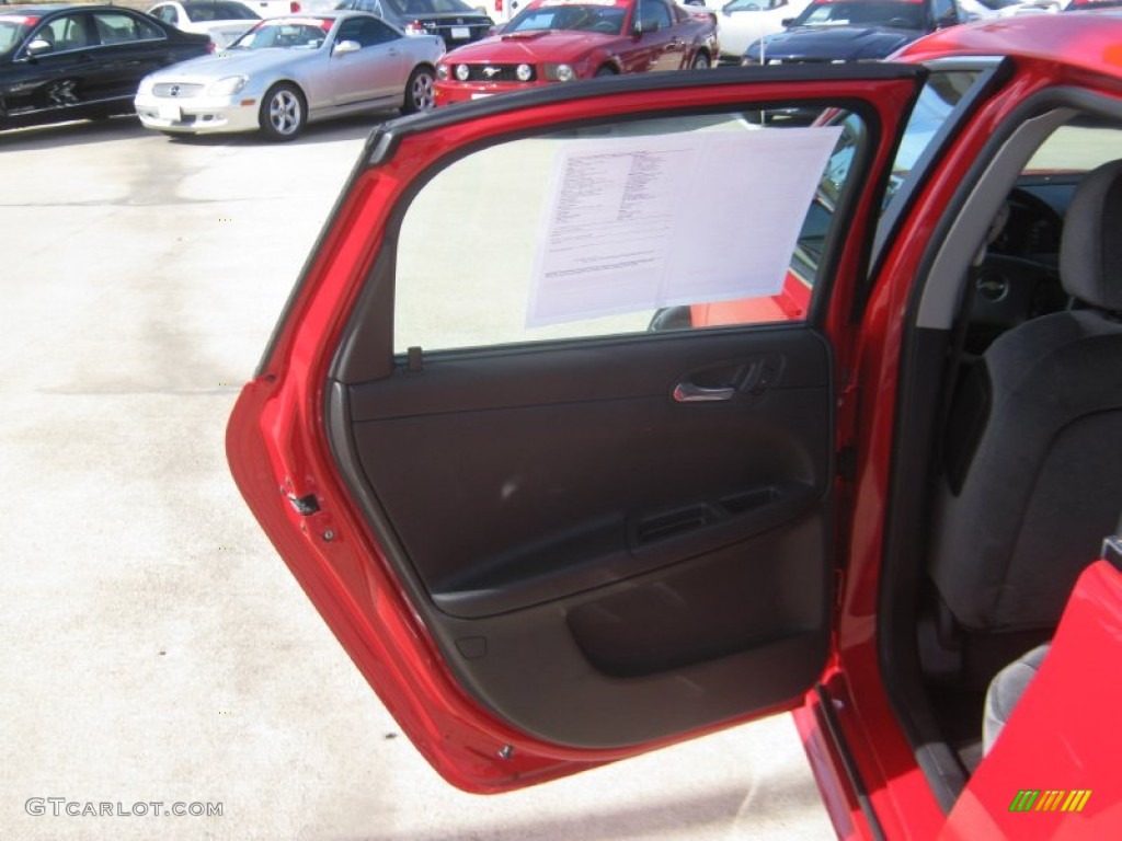 2011 Impala LT - Victory Red / Ebony photo #17
