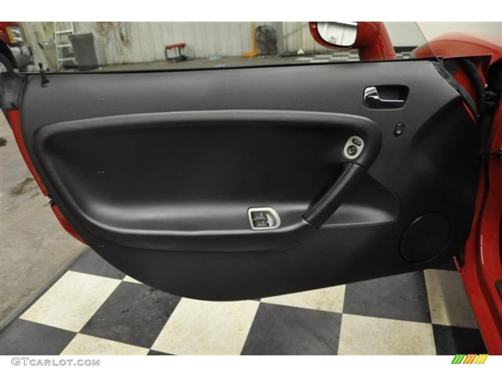 2008 Pontiac Solstice GXP Roadster Ebony Door Panel Photo #61469414