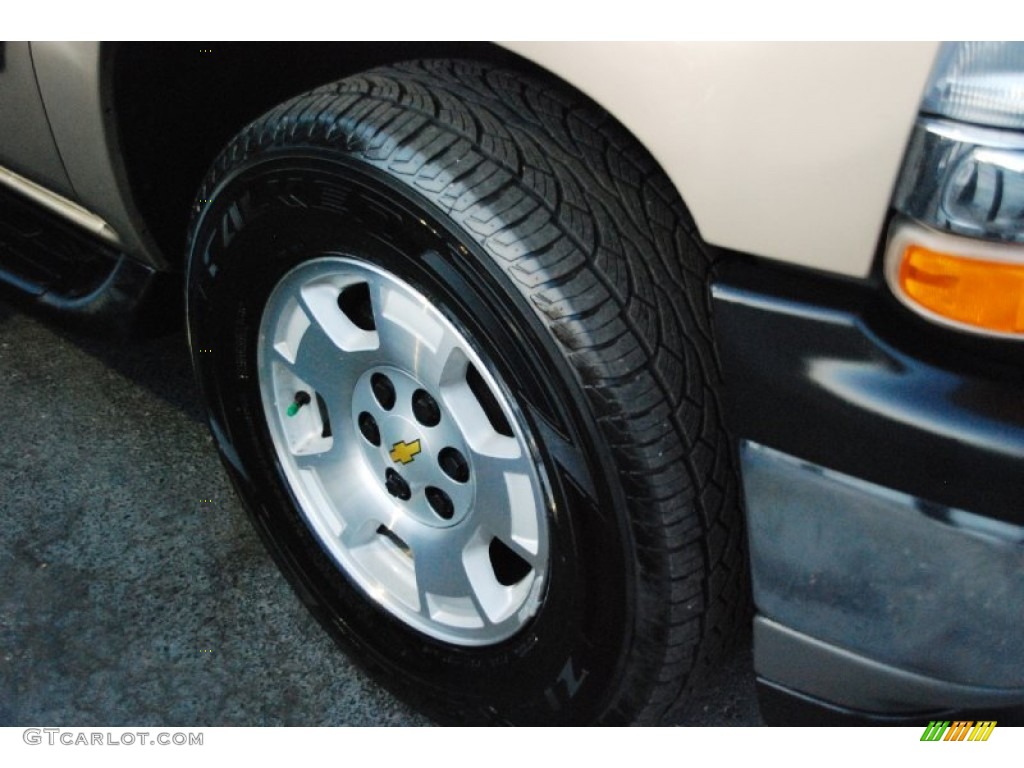 2005 Tahoe LS - Sandstone Metallic / Tan/Neutral photo #35