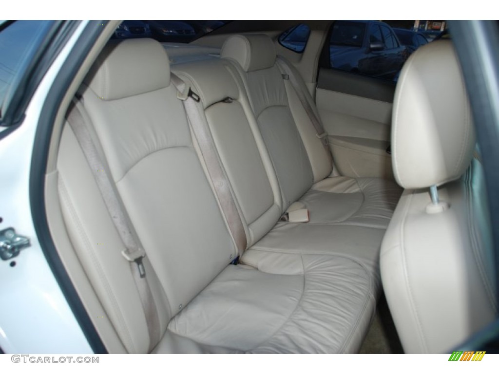 2007 LaCrosse CXL - White Opal / Neutral photo #22