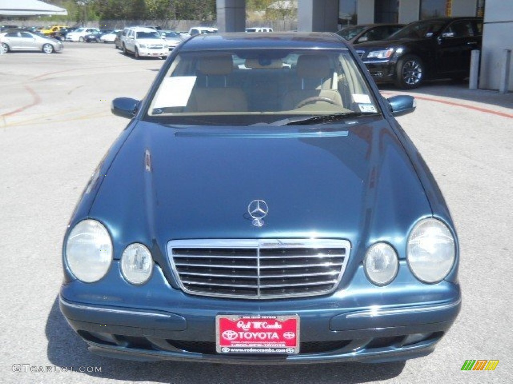 2002 E 320 Sedan - Everest Green Metallic / Java photo #2