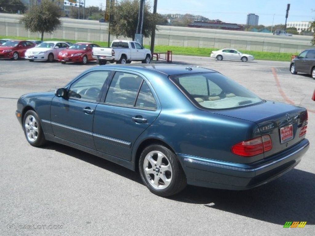 2002 E 320 Sedan - Everest Green Metallic / Java photo #5
