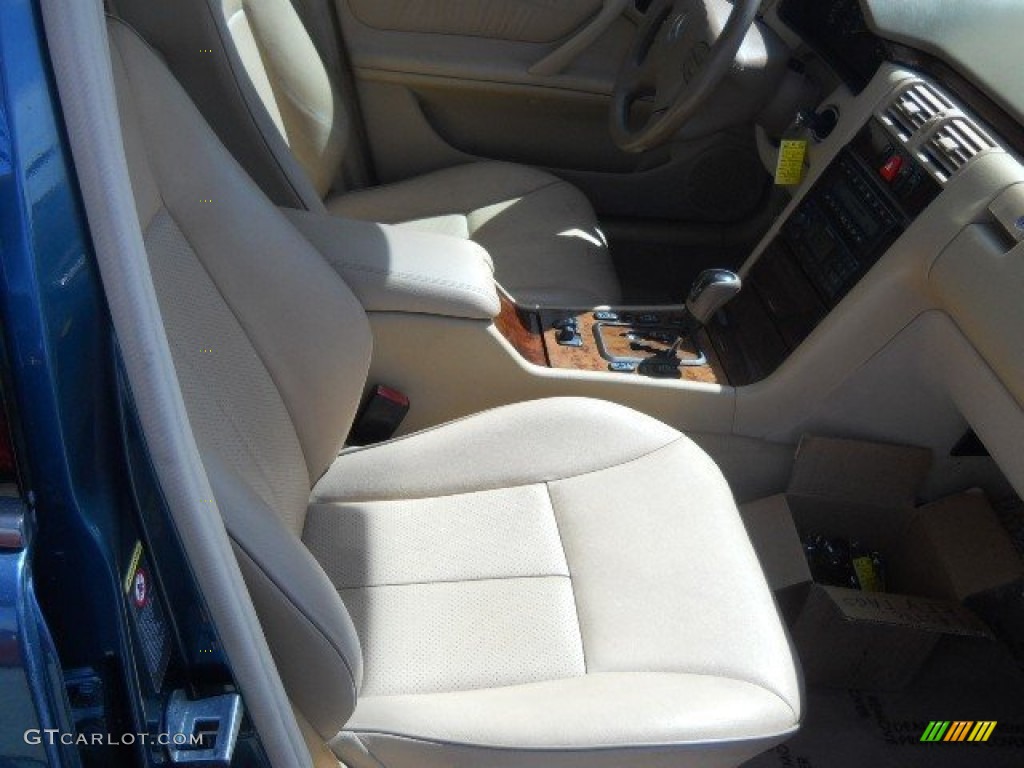 2002 E 320 Sedan - Everest Green Metallic / Java photo #13