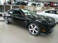 Pitch Black - Challenger SRT8 392 Photo No. 6