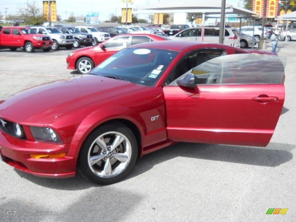 2006 Mustang GT Premium Coupe - Redfire Metallic / Light Graphite photo #3