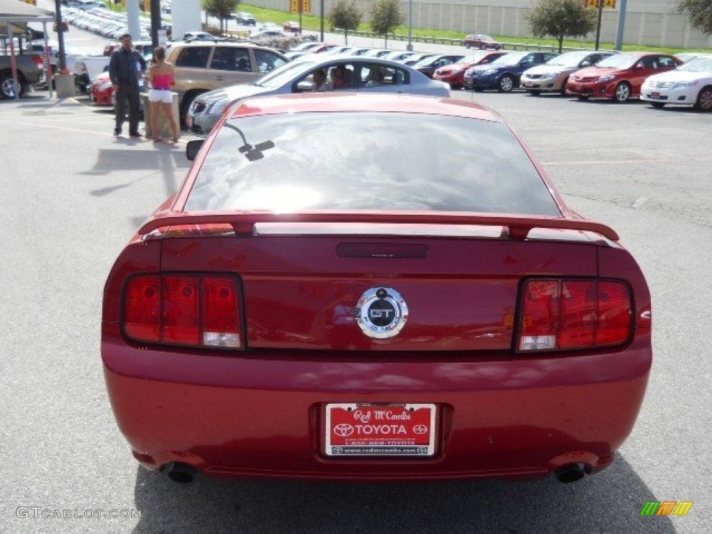 2006 Mustang GT Premium Coupe - Redfire Metallic / Light Graphite photo #7