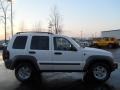 2005 Stone White Jeep Liberty Sport 4x4  photo #11