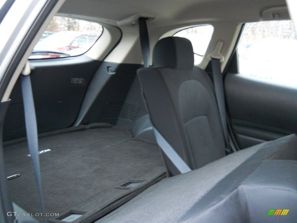 2011 Rogue S - Platinum Graphite / Black photo #24