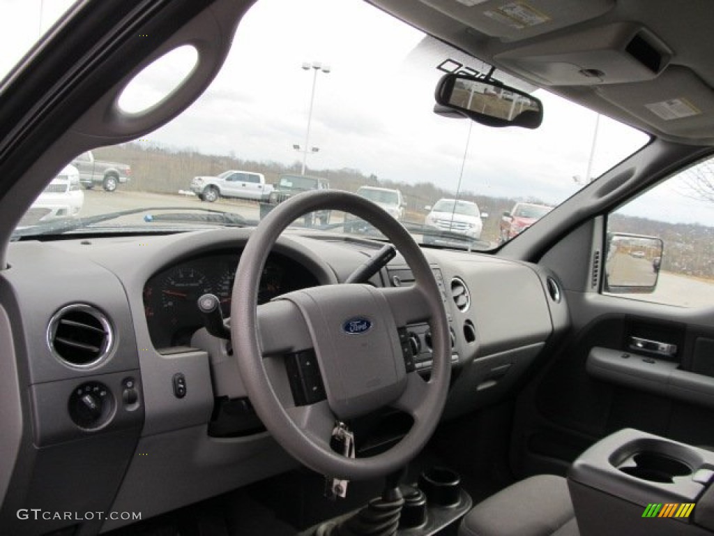 2005 F150 XLT Regular Cab 4x4 - Medium Wedgewood Blue Metallic / Medium Flint Grey photo #9