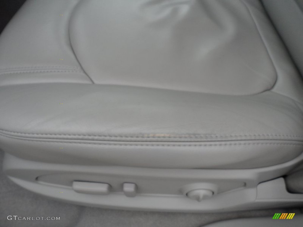 2009 Outlook XR - Garnet Red / Gray photo #35