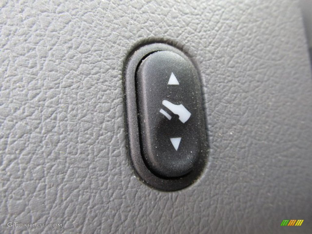2005 F150 XLT Regular Cab 4x4 - Medium Wedgewood Blue Metallic / Medium Flint Grey photo #14