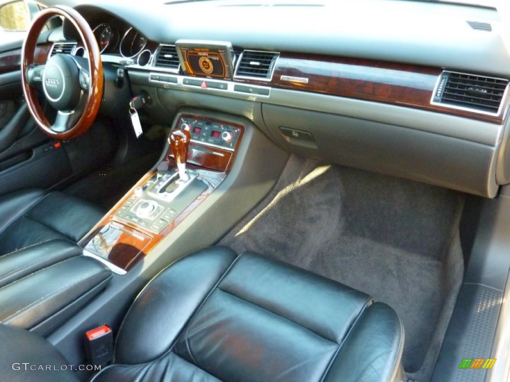 2005 Audi A8 4.2 quattro Dashboard Photos
