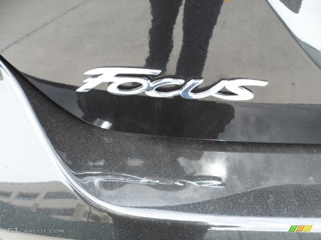 2012 Ford Focus Titanium 5-Door Marks and Logos Photo #61492989