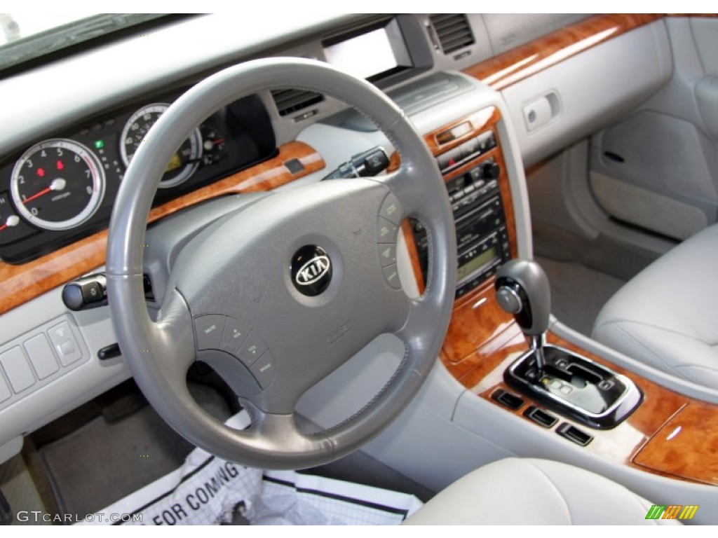 2005 Kia Amanti Standard Amanti Model Gray Steering Wheel Photo #61494710