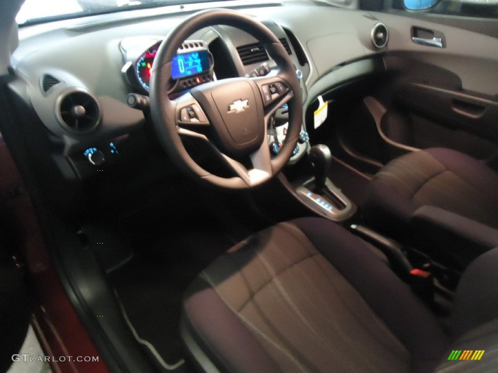 2012 Sonic LT Hatch - Crystal Red Tintcoat / Jet Black/Dark Titanium photo #7