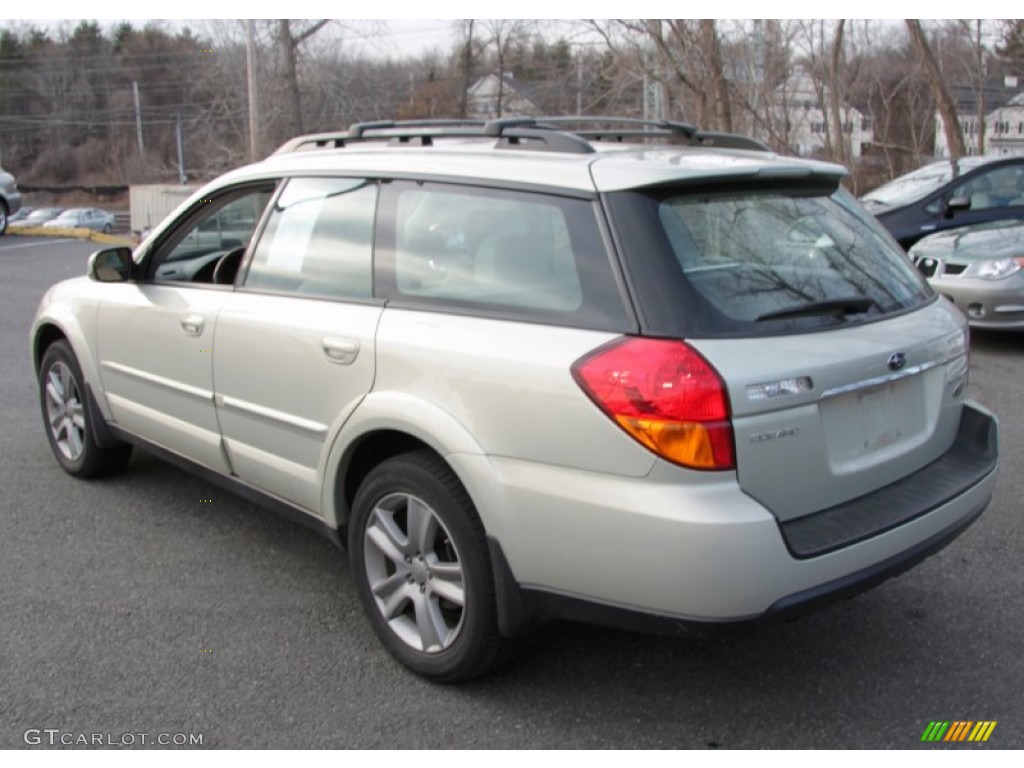 2006 Outback 3.0 R L.L.Bean Edition Wagon - Champagne Gold Opalescent / Taupe photo #9