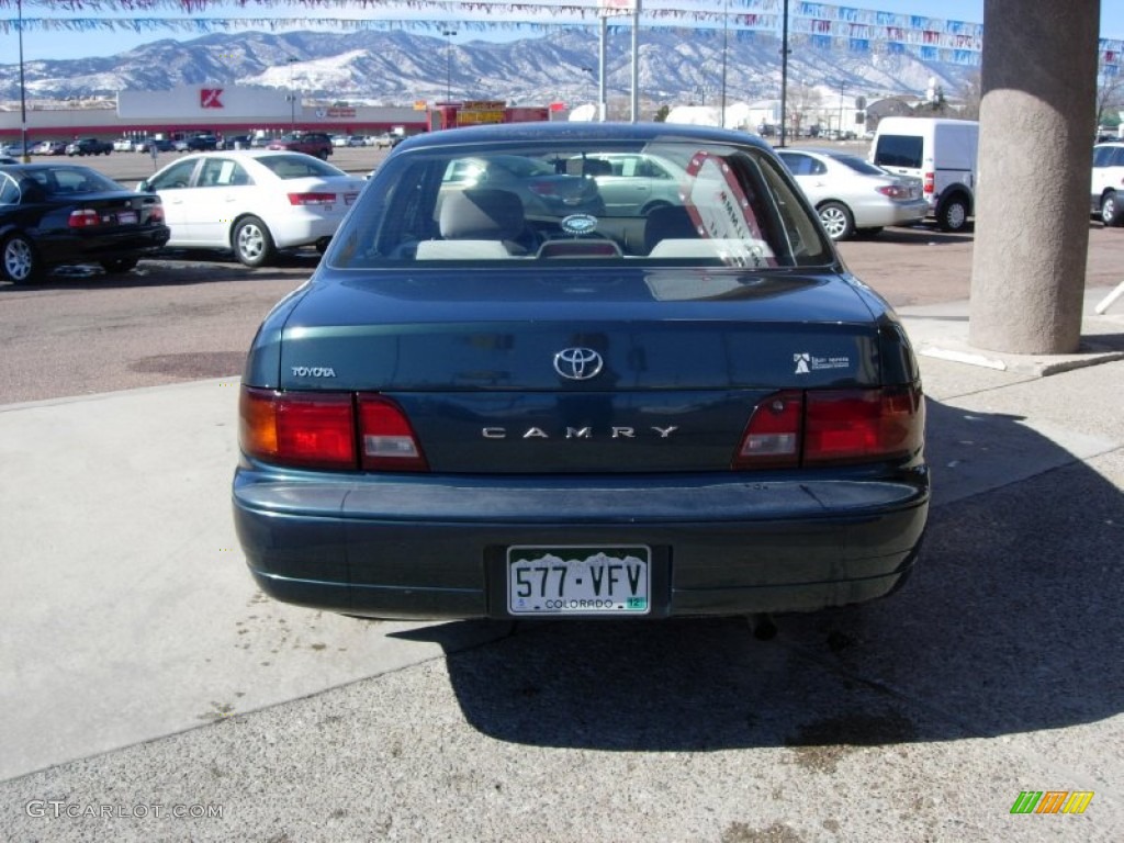 1996 Camry LE Sedan - Dark Emerald Green Metallic / Beige photo #4