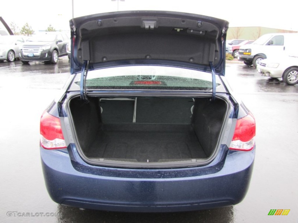 2011 Chevrolet Cruze LT Trunk Photo #61498870