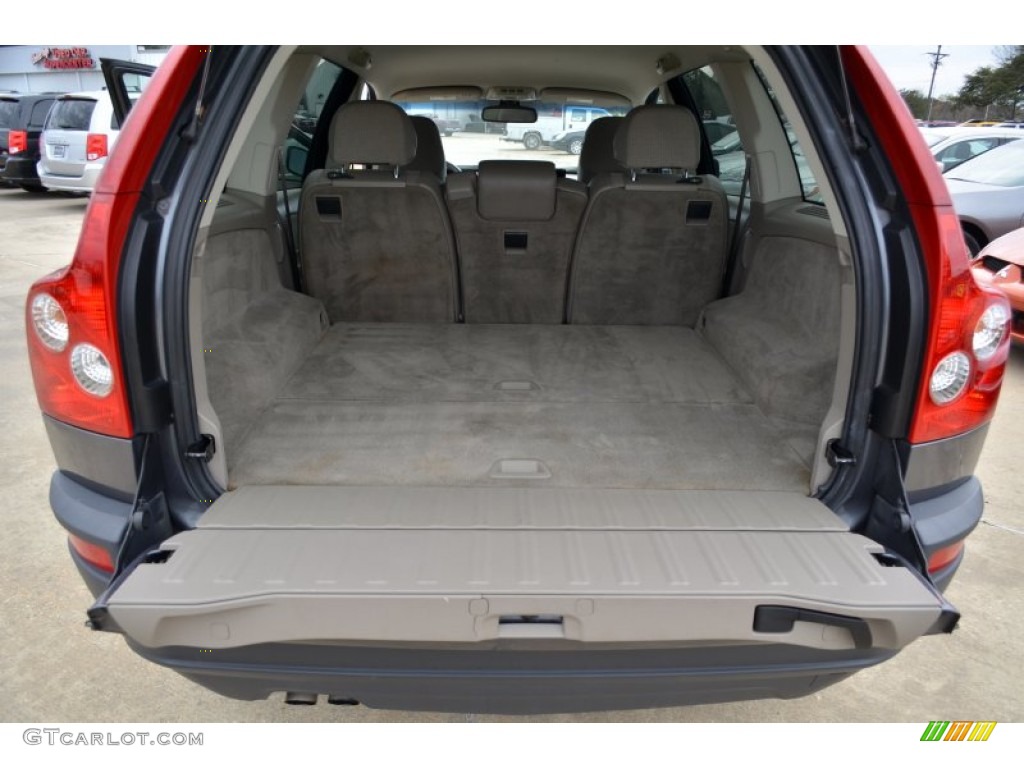2006 Volvo XC90 2.5T Trunk Photo #61500223