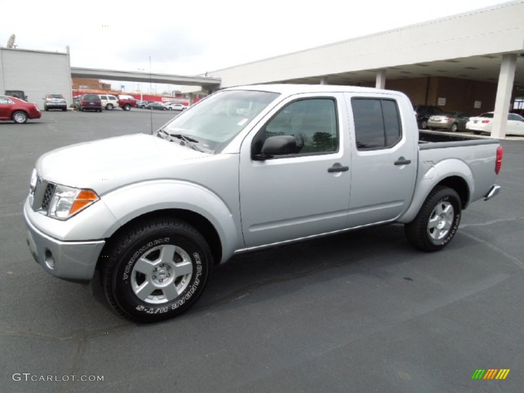 2008 Frontier SE Crew Cab - Radiant Silver / Steel photo #1