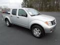 2008 Radiant Silver Nissan Frontier SE Crew Cab  photo #2