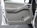 Radiant Silver - Frontier SE Crew Cab Photo No. 6