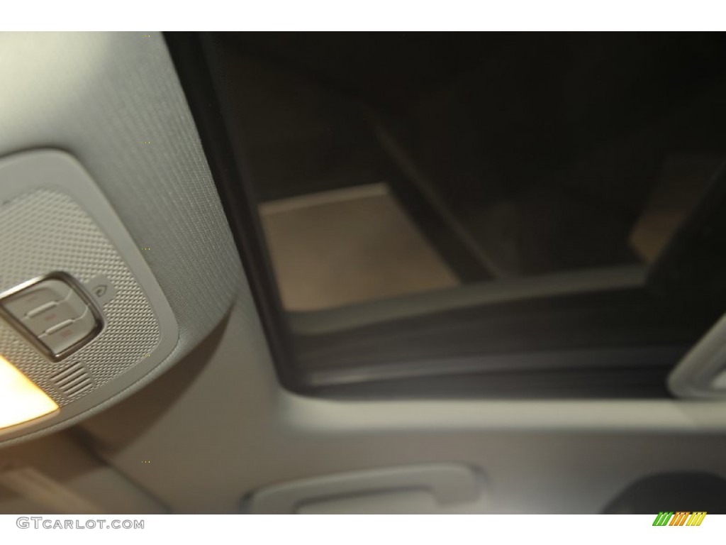 2012 A4 2.0T Sedan - Ibis White / Black photo #14
