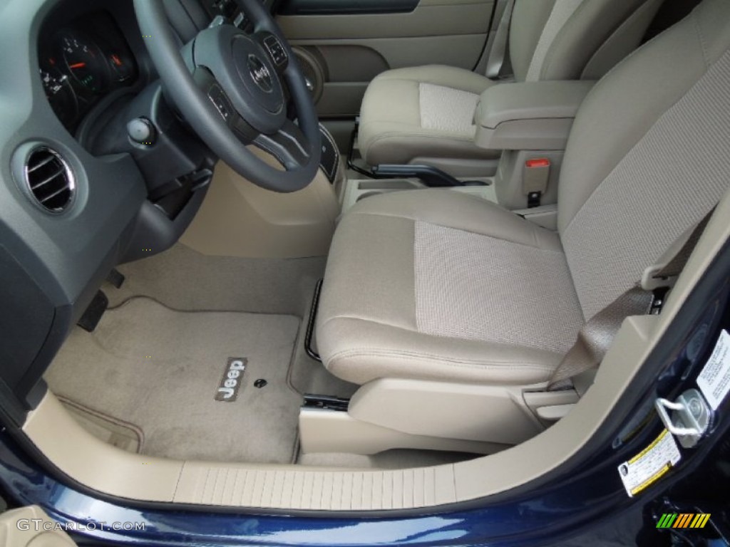 Dark Slate Gray/Light Pebble Beige Interior 2012 Jeep Compass Sport Photo #61503605