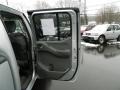 Radiant Silver Metallic - Frontier SE Crew Cab 4x4 Photo No. 20