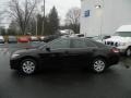 Black - Camry LE Photo No. 2