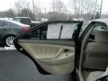 Black - Camry LE Photo No. 20